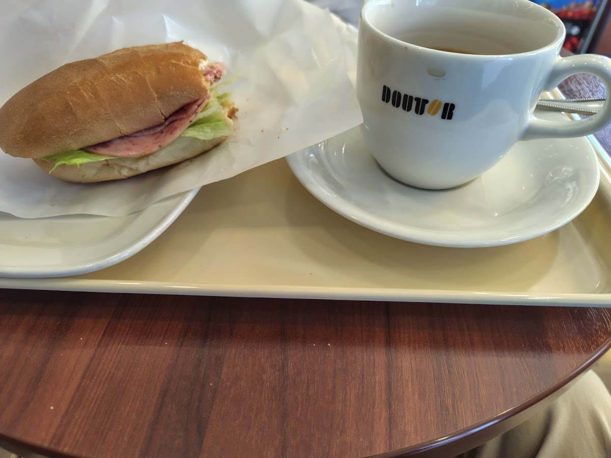 Doutor Coffee Shop Kamiitabashi Minami-Guchi photo 3